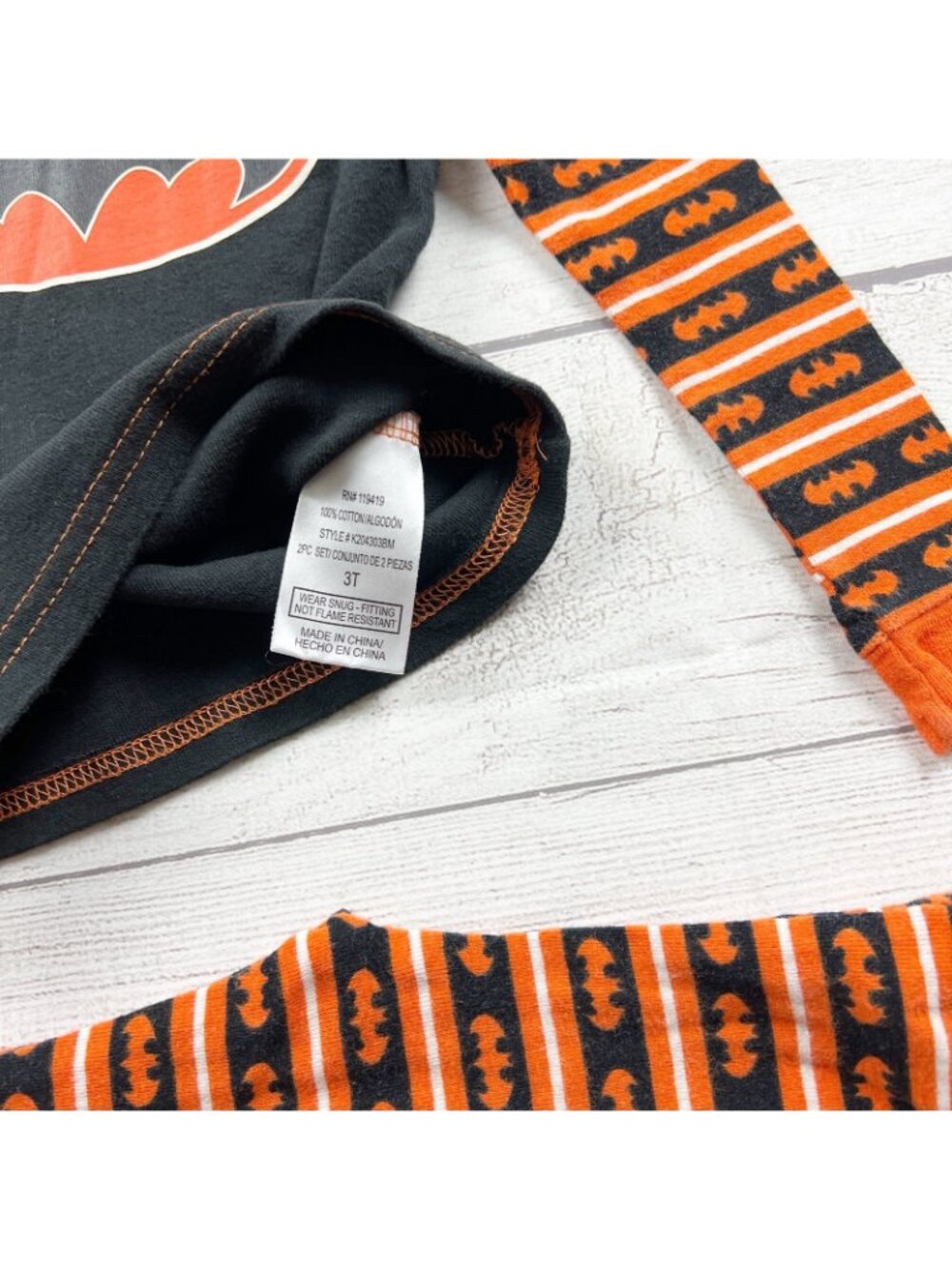 DC Comics Batman Toddler Boys 2-Piece Pajama Set Black Orange Halloween 3T - Picture 2 of 5